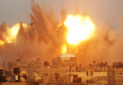 ഗസയില്‍ ഇസ്രായേല്‍ വ്യോമാക്രമണം