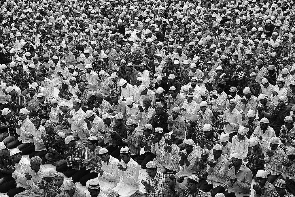 പെറ്റുപെരുകുന്ന ന്യൂനപക്ഷവും സങ്കരവര്ഗ്ഗങ്ങളും പെറ്റുപെരുകുന്ന ന്യൂനപക്ഷവും സങ്കരവര്ഗ്ഗങ്ങളും