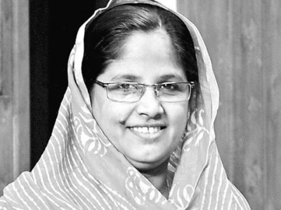 ഷീന ഷുക്കൂറിനെതിരേ വനിതാ ലീഗ്; നിലപാട് അമേരിക്കയില്‍  പഠിച്ചതുകൊണ്ട്