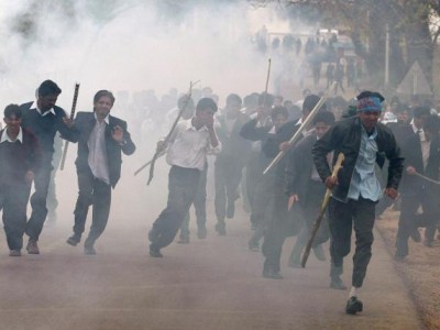 വിദ്യാര്ഥി രാഷ്ട്രീയം: മണികെട്ടേണ്ടത് ആര്ക്ക്? വിദ്യാര്ഥി രാഷ്ട്രീയം: മണികെട്ടേണ്ടത് ആര്ക്ക്?