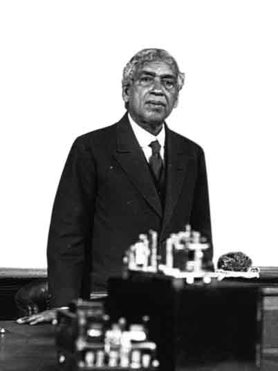 ചെടികളുടെ മനസ്സു കണ്ട  ശാസ്ത്രജ്ഞന്‍