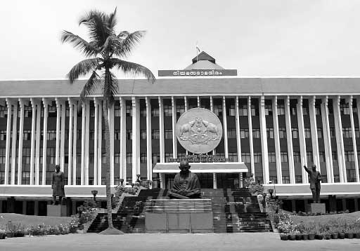 എലിപ്പത്തായത്തില്ചില അനക്കങ്ങള് എലിപ്പത്തായത്തില്ചില അനക്കങ്ങള്