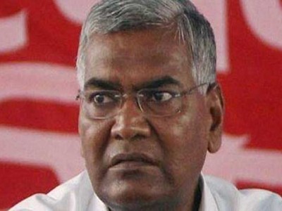 മോദി കേരളത്തിലെത്തിയത് ആര്എസ്എസ് പ്രചാരകനായി: ഡി രാജ മോദി കേരളത്തിലെത്തിയത് ആര്എസ്എസ് പ്രചാരകനായി: ഡി രാജ