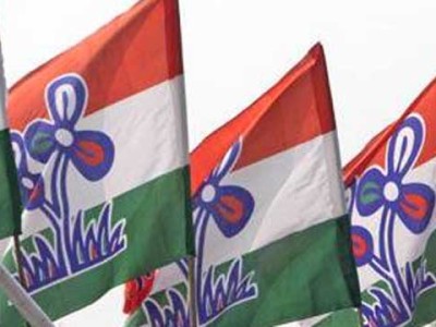 തൃണമൂല് കോണ്ഗ്രസ് സംസ്ഥാന നേതാക്കള് വഞ്ചിച്ചെന്നു പരാതി തൃണമൂല് കോണ്ഗ്രസ് സംസ്ഥാന നേതാക്കള് വഞ്ചിച്ചെന്നു പരാതി