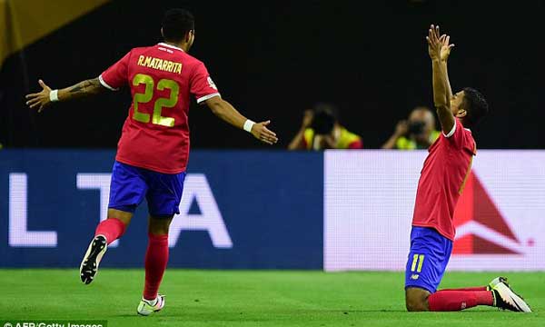 കൊളംബിയയെ അട്ടിമറിച്ച് കോസ്റ്ററിക്ക മടങ്ങി കൊളംബിയയെ അട്ടിമറിച്ച് കോസ്റ്ററിക്ക മടങ്ങി