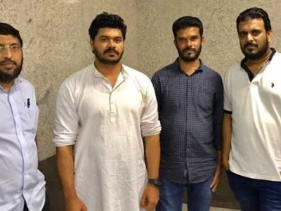 ജോലിയും വിസയുമില്ലാത്ത മലയാളിയെ എമിറേറ്റ്സ് ഇന്ത്യ ഫ്രെറ്റേണിറ്റി ഫോറം പ്രവര്ത്തകര് നാട്ടിലെത്തിച്ചു ജോലിയും വിസയുമില്ലാത്ത മലയാളിയെ എമിറേറ്റ്സ് ഇന്ത്യ ഫ്രെറ്റേണിറ്റി ഫോറം പ്രവര്ത്തകര് നാട്ടിലെത്തിച്ചു