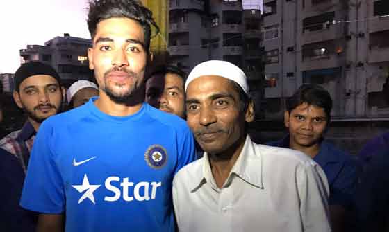 500 രൂപയില്‍ നിന്ന് 2.6 കോടിയിലേക്ക് , താരങ്ങളില്‍ താരമായി മുഹമ്മദ് സിറാജ്