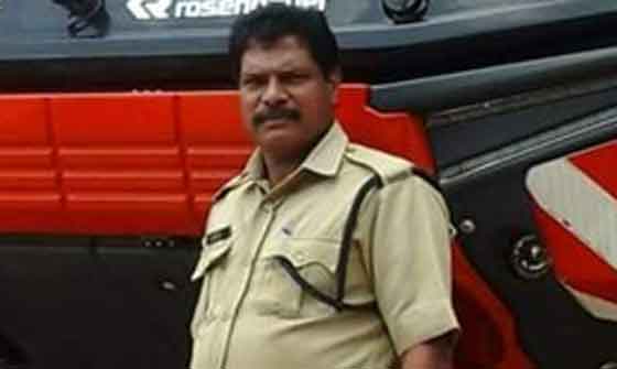 നിയന്ത്രണംവിട്ട കാര്‍ മതിലിലിടിച്ച് ഹോം ഗാര്‍ഡ് മരിച്ചു