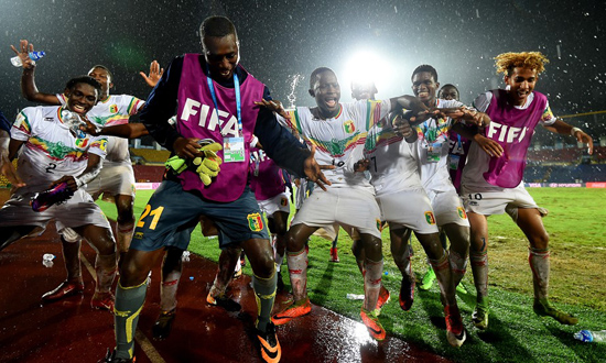 സെമിയിലേക്ക് പറന്ന് മാലിയും ഇംഗ്ലണ്ടും