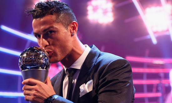 ഫിഫ ലോകഫുട്‌ബോളര്‍ പുരസ്‌കാരം ക്രിസ്റ്റ്യാനോ റൊണാള്‍ഡോയ്ക്കും ലേക്ക് മാര്‍ട്ടിന്‍സിനും