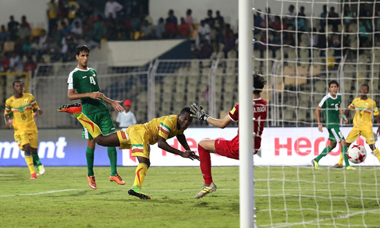 അഞ്ചില്‍ പഞ്ചുമായി മാലി ക്വാര്‍ട്ടറില്‍, ഷൂട്ടൗട്ടില്‍ നേടി ഇംഗ്ലണ്ടിനും ക്വാര്‍ട്ടര്‍ ടിക്കറ്റ്