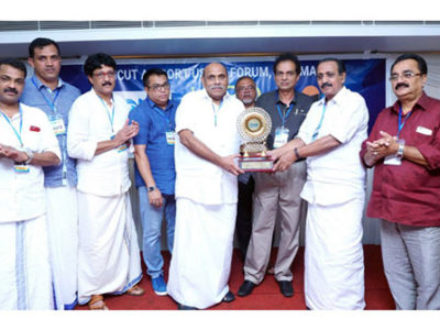 വിമാനത്താവള സംവിധാനങ്ങള് കുറ്റമറ്റതാക്കണം: എയര്പോര്ട്ട് യൂസേഴ്സ് ഫോറം വിമാനത്താവള സംവിധാനങ്ങള് കുറ്റമറ്റതാക്കണം: എയര്പോര്ട്ട് യൂസേഴ്സ് ഫോറം