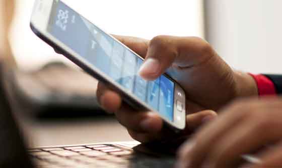 മൊബൈല് റീചാര്ജിന് ഇനി ഇഖാമ നമ്പര് വേണ്ട മൊബൈല് റീചാര്ജിന് ഇനി ഇഖാമ നമ്പര് വേണ്ട