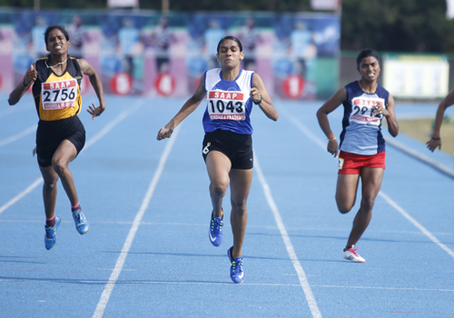 ദേശീയ ജൂനിയര് അത്ലറ്റിക്സ് മീറ്റ്: കേരളത്തെ പിന്തള്ളി ഹരിയാനക്ക് ഓവറോള് കിരീടം ദേശീയ ജൂനിയര് അത്ലറ്റിക്സ് മീറ്റ്: കേരളത്തെ പിന്തള്ളി ഹരിയാനക്ക് ഓവറോള് കിരീടം