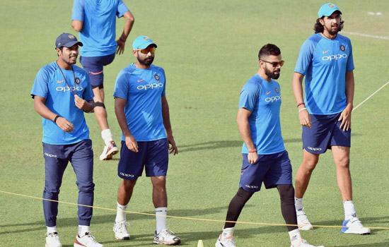 പുലിമടയില് ലങ്കയ്ക്ക് ടെസ്റ്റ് പരീക്ഷ പുലിമടയില് ലങ്കയ്ക്ക് ടെസ്റ്റ് പരീക്ഷ