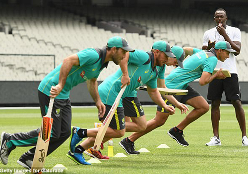 ആഷസില് ഓസീസിന് വേഗമേറും, കാരണം തന്ത്രങ്ങളോതാന് ഉസൈന് ബോള്ട്ടൊപ്പമുണ്ട് ആഷസില് ഓസീസിന് വേഗമേറും, കാരണം തന്ത്രങ്ങളോതാന് ഉസൈന് ബോള്ട്ടൊപ്പമുണ്ട്