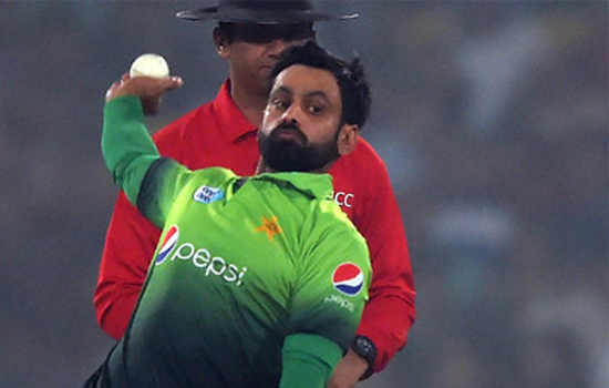 നിയമവിരുദ്ധ ബൗളിങ് ആക്ഷന്: ഹഫീസിന് വീണ്ടും ഐസിസിയുടെ സസ്പെന്ഷന് നിയമവിരുദ്ധ ബൗളിങ് ആക്ഷന്: ഹഫീസിന് വീണ്ടും ഐസിസിയുടെ സസ്പെന്ഷന്