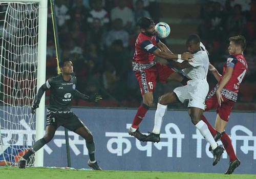 ഐഎസ്എല്: കന്നിയങ്കത്തില് ജംഷഡ്പൂര് എഫ്സിക്ക് ഗോള് രഹിത സമനില ഐഎസ്എല്: കന്നിയങ്കത്തില് ജംഷഡ്പൂര് എഫ്സിക്ക് ഗോള് രഹിത സമനില