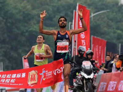 ഏഷ്യന് മാരത്തണില് മലയാളിതാരം ഗോപി തോന്നക്കലിന് സ്വര്ണം ഏഷ്യന് മാരത്തണില് മലയാളിതാരം ഗോപി തോന്നക്കലിന് സ്വര്ണം