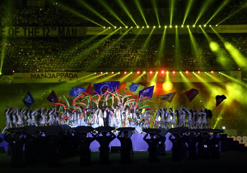 ആഘോഷ രാവോടെ ഐഎസ്എല്ലിന് ആവേശത്തുടക്കം ആഘോഷ രാവോടെ ഐഎസ്എല്ലിന് ആവേശത്തുടക്കം