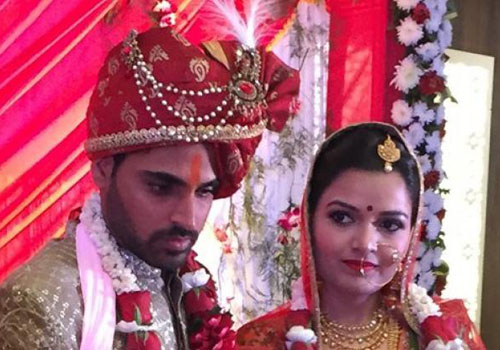 ഭുവനേശ്വറിനും സഹീറിനും മംഗല്യം ഭുവനേശ്വറിനും സഹീറിനും മംഗല്യം