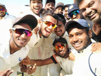 ചരിത്രം കുറിച്ച് കേരളം; ഹരിയാനയെ തകര്ത്ത് രഞ്ജി ട്രോഫി ക്വാര്ട്ടറില് ചരിത്രം കുറിച്ച് കേരളം; ഹരിയാനയെ തകര്ത്ത് രഞ്ജി ട്രോഫി ക്വാര്ട്ടറില്