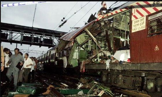 മുംബൈ ട്രെയിന്‍ സ്‌ഫോടനം: ദുരൂഹത കൂടുന്നു