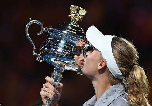 കിരീടത്തില് മുത്തമിട്ട്വോസ്നിയാക്കി കിരീടത്തില് മുത്തമിട്ട്വോസ്നിയാക്കി