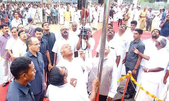 റിപബ്ലിക് ദിനത്തിലെ പതാക ഉയര്‍ത്തല്‍: നിര്‍ദേശങ്ങളുമായി സര്‍ക്കാര്‍