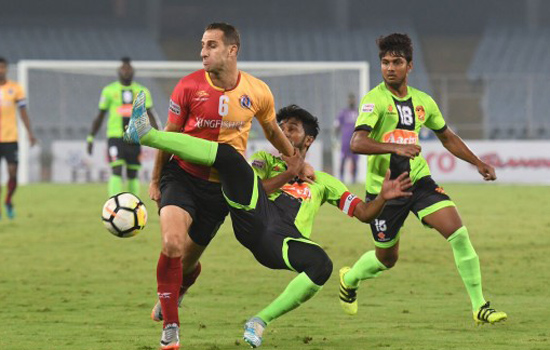 ഐ ലീഗ്: സ്വന്തം തട്ടകത്തില് ഈസ്റ്റ് ബംഗാളിനെ വീഴ്ത്തി ഗോകുലം ഐ ലീഗ്: സ്വന്തം തട്ടകത്തില് ഈസ്റ്റ് ബംഗാളിനെ വീഴ്ത്തി ഗോകുലം