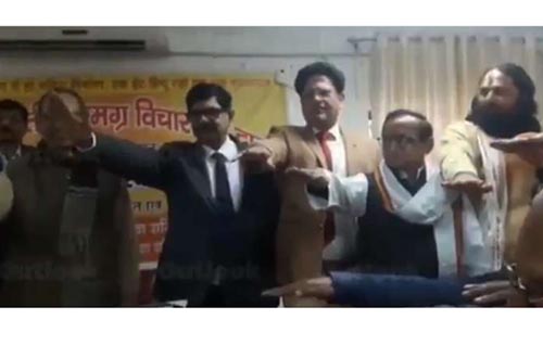 രാമക്ഷേത്രം നിര്‍മിക്കുമെന്ന് പ്രതിജ്ഞയെടുത്ത യുപിയിലെ ഉന്നത പൊലിസ് ഉദ്യോഗസ്ഥന്‍ വിവാദത്തില്‍