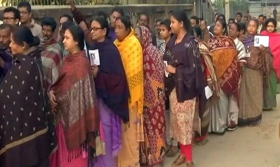 ത്രിപുരയില് വോട്ടെടുപ്പ് പുരോഗമിക്കുന്നു ത്രിപുരയില് വോട്ടെടുപ്പ് പുരോഗമിക്കുന്നു