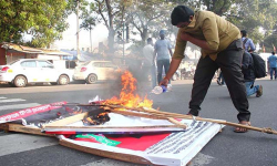 അക്രമരാഷ്ട്രീയം: യുഡിഎഫ് നേതാക്കള് നാളെ ഉപവസിക്കും അക്രമരാഷ്ട്രീയം: യുഡിഎഫ് നേതാക്കള് നാളെ ഉപവസിക്കും