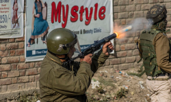 കശ്മീര്: സൈന്യത്തിന്റെ ആയുധങ്ങളില് ചിപ്പുകള് കശ്മീര്: സൈന്യത്തിന്റെ ആയുധങ്ങളില് ചിപ്പുകള്