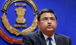 സിബിഐയില് വീണ്ടും സ്ഥാനചലനം: രാകേഷ് അസ്താനയെ നീക്കി സിബിഐയില് വീണ്ടും സ്ഥാനചലനം: രാകേഷ് അസ്താനയെ നീക്കി