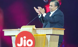 രാജ്യത്തെ ഓണ്ലൈന് വിപണി കൈപിടിയിലൊതുക്കാനൊരുങ്ങി റിലയന്സ് രാജ്യത്തെ ഓണ്ലൈന് വിപണി കൈപിടിയിലൊതുക്കാനൊരുങ്ങി റിലയന്സ്