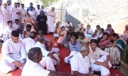 മാന്ദാമംഗലം പള്ളിത്തര്‍ക്കം: കുര്‍ബാനയ്ക്ക് അനുമതിയില്ല; യാക്കോബായ വിഭാഗത്തിന്റെ ആവശ്യം തള്ളി