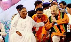 ശരണമയ്യപ്പ സ്വാമീയേ കീ ജയ് ! കേട്ടപ്പോള് പഴയൊരു കഥ ഓര്ത്തു ശരണമയ്യപ്പ സ്വാമീയേ കീ ജയ് ! കേട്ടപ്പോള് പഴയൊരു കഥ ഓര്ത്തു