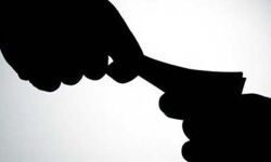 പഞ്ചായത്ത് ഓവര്‍സിയര്‍ കൈക്കൂലി വാങ്ങുന്നതിനിടെ പിടിയില്‍