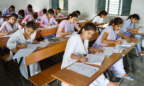 ഹയര് സെക്കന്ഡറി, എസ്എസ്എല്സി പരീക്ഷകള് ഒരുമിച്ച് നടത്തില്ല ഹയര് സെക്കന്ഡറി, എസ്എസ്എല്സി പരീക്ഷകള് ഒരുമിച്ച് നടത്തില്ല