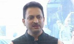 ഹിന്ദു പെണ്കുട്ടിയെ തൊടുന്ന കൈ വെട്ടണം; കേന്ദ്രമന്ത്രി ആനന്ദ് കൂമാര് ഹിന്ദു പെണ്കുട്ടിയെ തൊടുന്ന കൈ വെട്ടണം; കേന്ദ്രമന്ത്രി ആനന്ദ് കൂമാര്