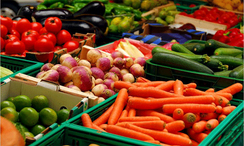 അമിത കീടനാശിനി പ്രയോഗം;      യുഎഇയും സൗദിയും ഇന്ത്യന്‍ പച്ചക്കറി ഇറക്കുമതി വെട്ടിക്കുറച്ചേക്കും