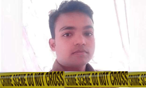 യു.പിയില് വീണ്ടും ഏറ്റുമുട്ടല് കൊല; പോലിസുകാരനും അക്രമിയും വെടിയേറ്റ് മരിച്ചു യു.പിയില് വീണ്ടും ഏറ്റുമുട്ടല് കൊല; പോലിസുകാരനും അക്രമിയും വെടിയേറ്റ് മരിച്ചു