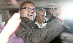 കാര്‍ത്തിക്ക് വിദേശത്ത് പോകാം;  നിയമത്തില്‍ തൊട്ട് കളിക്കരുതെന്ന്  സുപ്രീംകോടതി