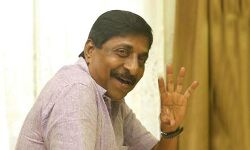 നടന്‍ ശ്രീനിവാസന്‍ ആശുപത്രി വിട്ടു