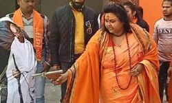 ഗാന്ധിജിയെ നിന്ദിച്ച ഹിന്ദുമഹാസഭയുടെ നടപടി രാജ്യദ്രോഹം: മുഖ്യമന്ത്രി ഗാന്ധിജിയെ നിന്ദിച്ച ഹിന്ദുമഹാസഭയുടെ നടപടി രാജ്യദ്രോഹം: മുഖ്യമന്ത്രി