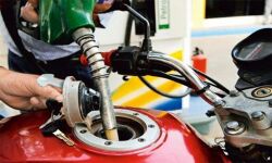 എണ്ണക്കമ്പനികള് അല്ലാത്തവയ്ക്കും ഇനി പെട്രോള് പമ്പുകള് തുടങ്ങാം എണ്ണക്കമ്പനികള് അല്ലാത്തവയ്ക്കും ഇനി പെട്രോള് പമ്പുകള് തുടങ്ങാം