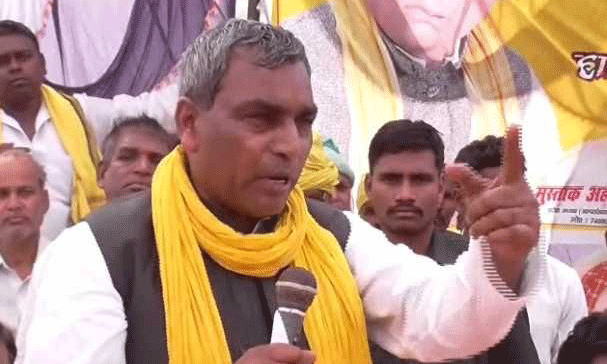 ലോക്സഭാ തിരഞ്ഞെടുപ്പിന് മുമ്പ് വര്ഗീയ കലാപത്തിന് സാധ്യതയുണ്ടെന്ന യുഎസ് ചാരസംഘടനാ മേധാവിയുടെ മുന്നറിയിപ്പ് സ്ഥിരീകരിച്ച് ബിജെപി സഖ്യകക്ഷി നേതാവ് ലോക്സഭാ തിരഞ്ഞെടുപ്പിന് മുമ്പ് വര്ഗീയ കലാപത്തിന് സാധ്യതയുണ്ടെന്ന യുഎസ് ചാരസംഘടനാ മേധാവിയുടെ മുന്നറിയിപ്പ് സ്ഥിരീകരിച്ച് ബിജെപി സഖ്യകക്ഷി നേതാവ്