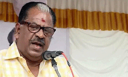 സ്ത്രീകള്ക്കെതിരേ മോശം പരാമര്ശം: കൊല്ലം തുളസി കീഴടങ്ങി സ്ത്രീകള്ക്കെതിരേ മോശം പരാമര്ശം: കൊല്ലം തുളസി കീഴടങ്ങി