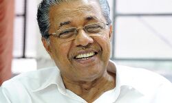 മഴക്കാലത്ത് കരിമണല് ഖനനം നിര്ത്തിവയ്ക്കുമെന്ന് മുഖ്യമന്ത്രി മഴക്കാലത്ത് കരിമണല് ഖനനം നിര്ത്തിവയ്ക്കുമെന്ന് മുഖ്യമന്ത്രി